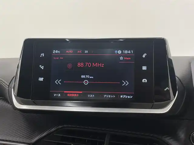 プジョー ２０８ GT ライン 岡山県 2020(令2)年 1.6万km 赤 ワンオーナー　/パノラマガラスルーフ/アンビエントライト　　/純正ナビ　/アップルカープレイ　/アンドロイドオート　/Ｂカメラ　/ＤＴＶ　/インテリジェントハイビーム　/ワイヤレスチャージ/パーキングセンサー/LKA/BSM/ACC