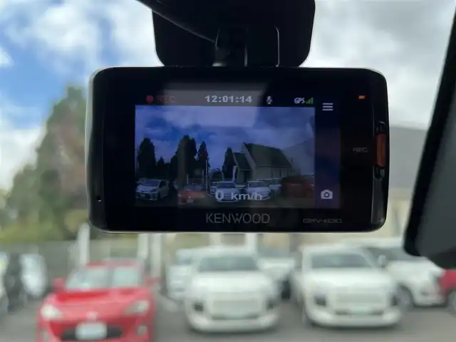 ダイハツ トール カスタムG ターボ SAⅡ 三重県 2017(平29)年 7.3万km プラムブラウンクリスタルマイカ パノラマモニター/ドライブレコーダー（前）/アルパイン9インチナビ（Bluetooth/地デジTV/DVD/CD/SD/AM/FM）/スマートアシスト2（衝突回避支援ブレーキ/対車両・歩行者衝突警報/車線逸脱警報/誤発進抑制制御/先行車発進お知らせ）/コンフォートパック（前席シートヒーター/シートバックテーブル）/パワースライドドア（運転席側/助手席側）/LEDヘッドランプ/オートライト/LEDフロントフォグランプ/イルミネーションランプ/ステアリングスイッチ（カラーマルチインフォメーションディスプレイ/スポーツモード/オーディオ）/撥水機能付ブラックファブリックシート/シートリフター（運転席）/シートアンダートレイ（助手席）/シートバックポケット（助手席）/スペアキー