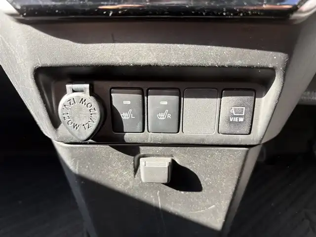 ダイハツ トール カスタムG ターボ SAⅡ 三重県 2017(平29)年 7.3万km プラムブラウンクリスタルマイカ パノラマモニター/ドライブレコーダー（前）/アルパイン9インチナビ（Bluetooth/地デジTV/DVD/CD/SD/AM/FM）/スマートアシスト2（衝突回避支援ブレーキ/対車両・歩行者衝突警報/車線逸脱警報/誤発進抑制制御/先行車発進お知らせ）/コンフォートパック（前席シートヒーター/シートバックテーブル）/パワースライドドア（運転席側/助手席側）/LEDヘッドランプ/オートライト/LEDフロントフォグランプ/イルミネーションランプ/ステアリングスイッチ（カラーマルチインフォメーションディスプレイ/スポーツモード/オーディオ）/撥水機能付ブラックファブリックシート/シートリフター（運転席）/シートアンダートレイ（助手席）/シートバックポケット（助手席）/スペアキー