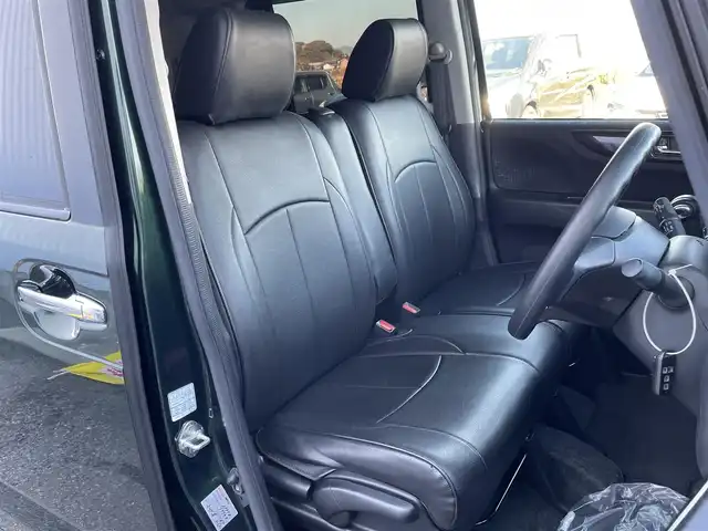 ホンダ Ｎ ＢＯＸ カスタム SSブラックSパッケージ 佐賀県 2017(平29)年 4.5万km ブリティッシュグリーンP 社外10インチSDナビゲーション/・フルセグTV/CD/DVD/SD/Bluetooth/バックカメラ/前方ドライブレコーダー/ビルトインETC/両側パワースライドドア/オーバーヘッドコンソール/レザー調シートカバー/DN席シートヒーター/ISOFIX対応/ステアリングリモコン/純正14インチアルミホイール/純正キセノンヘッドライト/純正LEDフォグランプ/純正フロアマット/純正ドアバイザ―/新車保証書/取扱説明書/シティブレーキアクティブシステム/横滑り防止装置