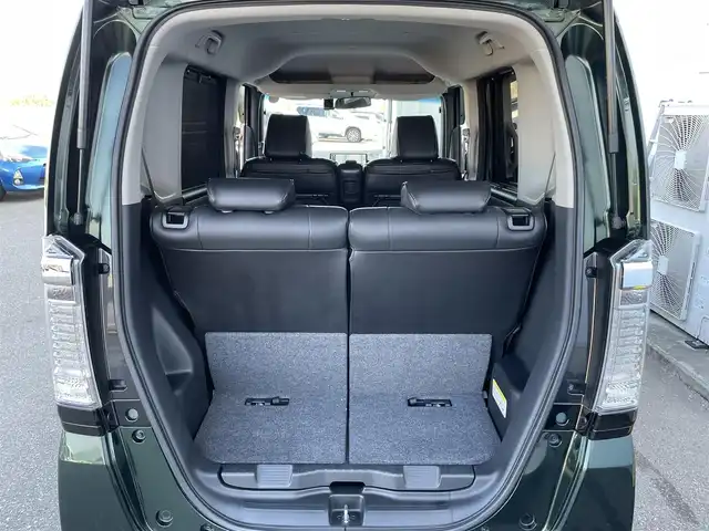 ホンダ Ｎ ＢＯＸ カスタム SSブラックSパッケージ 佐賀県 2017(平29)年 4.5万km ブリティッシュグリーンP 社外10インチSDナビゲーション/・フルセグTV/CD/DVD/SD/Bluetooth/バックカメラ/前方ドライブレコーダー/ビルトインETC/両側パワースライドドア/オーバーヘッドコンソール/レザー調シートカバー/DN席シートヒーター/ISOFIX対応/ステアリングリモコン/純正14インチアルミホイール/純正キセノンヘッドライト/純正LEDフォグランプ/純正フロアマット/純正ドアバイザ―/新車保証書/取扱説明書/シティブレーキアクティブシステム/横滑り防止装置