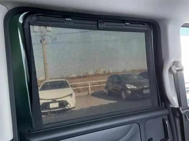 ホンダ Ｎ ＢＯＸ カスタム SSブラックSパッケージ 佐賀県 2017(平29)年 4.5万km ブリティッシュグリーンP 社外10インチSDナビゲーション/・フルセグTV/CD/DVD/SD/Bluetooth/バックカメラ/前方ドライブレコーダー/ビルトインETC/両側パワースライドドア/オーバーヘッドコンソール/レザー調シートカバー/DN席シートヒーター/ISOFIX対応/ステアリングリモコン/純正14インチアルミホイール/純正キセノンヘッドライト/純正LEDフォグランプ/純正フロアマット/純正ドアバイザ―/新車保証書/取扱説明書/シティブレーキアクティブシステム/横滑り防止装置