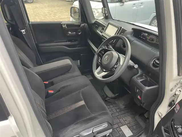 ホンダ Ｎ ＢＯＸ カスタム G L ホンダセンシング 千葉県 2019(平31)年 11.6万km プラチナホワイトパール 【(株)IDOMが運営する【じしゃロン八千代店】の自社ローン対象車両になります。こちらは現金ご利用時の価格です。自社ローンご希望の方は別途その旨お申付け下さい。】/社外ナビ/バックカメラ/ホンダセンシング/片側パワースライドドア/ETC/LEDライト