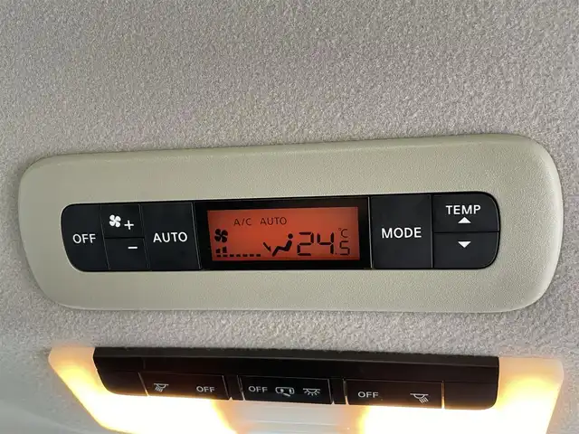 日産 セレナ ハイウェイスターVセレクションⅡ 香川県 2017(平29)年 8.8万km ダイヤモンドブラック 2トーン 禁煙車　/プロパイロット　/・車線逸脱防止支援システム/・SRSエアバック【カーテン/サイド】/・インテリジェントアラウンドビューモニター/・踏み間違い衝突防止アシスト/・インテリジェントパーキングアシスト/・標識検知機能/・ふらつき警報/・フロント/バックソナー/・電動パーキングブレーキ/・オートブレーキホールド/インテリジェントパーキングアシスト/純正メモリナビ【MM316D-W】/(Bluetooth/DVD/AM/FM)/後席アルパインモニター　/両側電動スライド　/ＬＥＤライト　/フォグライト　/オートライト/革巻きステアリング　/純正１６インチアルミホイール　/純正フロアマット/ETC/ISOFIX/スマートキー