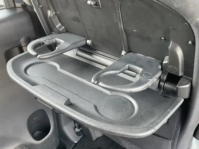 日産 セレナ ハイウェイスターVセレクションⅡ 香川県 2017(平29)年 8.8万km ダイヤモンドブラック 2トーン 禁煙車　/プロパイロット　/・車線逸脱防止支援システム/・SRSエアバック【カーテン/サイド】/・インテリジェントアラウンドビューモニター/・踏み間違い衝突防止アシスト/・インテリジェントパーキングアシスト/・標識検知機能/・ふらつき警報/・フロント/バックソナー/・電動パーキングブレーキ/・オートブレーキホールド/インテリジェントパーキングアシスト/純正メモリナビ【MM316D-W】/(Bluetooth/DVD/AM/FM)/後席アルパインモニター　/両側電動スライド　/ＬＥＤライト　/フォグライト　/オートライト/革巻きステアリング　/純正１６インチアルミホイール　/純正フロアマット/ETC/ISOFIX/スマートキー