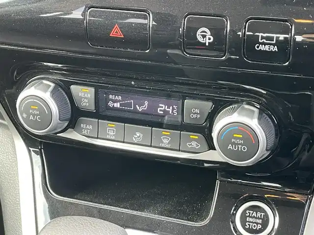 日産 セレナ ハイウェイスターVセレクションⅡ 香川県 2017(平29)年 8.8万km ダイヤモンドブラック 2トーン 禁煙車　/プロパイロット　/・車線逸脱防止支援システム/・SRSエアバック【カーテン/サイド】/・インテリジェントアラウンドビューモニター/・踏み間違い衝突防止アシスト/・インテリジェントパーキングアシスト/・標識検知機能/・ふらつき警報/・フロント/バックソナー/・電動パーキングブレーキ/・オートブレーキホールド/インテリジェントパーキングアシスト/純正メモリナビ【MM316D-W】/(Bluetooth/DVD/AM/FM)/後席アルパインモニター　/両側電動スライド　/ＬＥＤライト　/フォグライト　/オートライト/革巻きステアリング　/純正１６インチアルミホイール　/純正フロアマット/ETC/ISOFIX/スマートキー