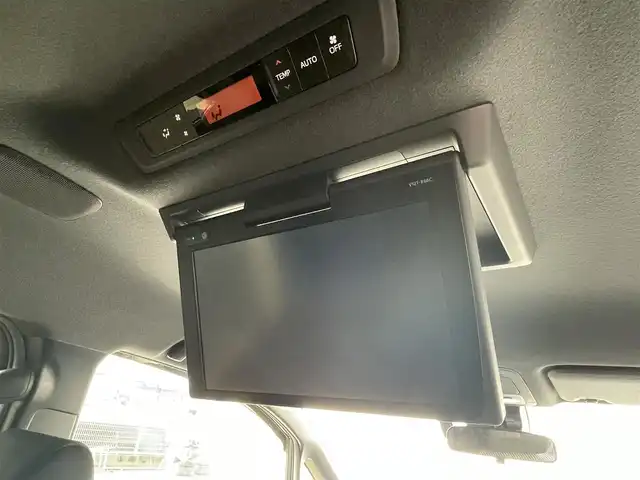 トヨタ ヴォクシー ZS 煌 福岡県 2018(平30)年 4.8万km ブラック 純正10型SDナビ(フルセグTV/CD/DVD/BT)/バックカメラ/トヨタセーフティ/コーナーセンサー/後席フリップダウンモニター/両側電動/ドラレコ/クルコン/ETC/USB/HDMI/純正フロアマット/純正LED/純正アルミホイール/プッシュスタート/スマートキー