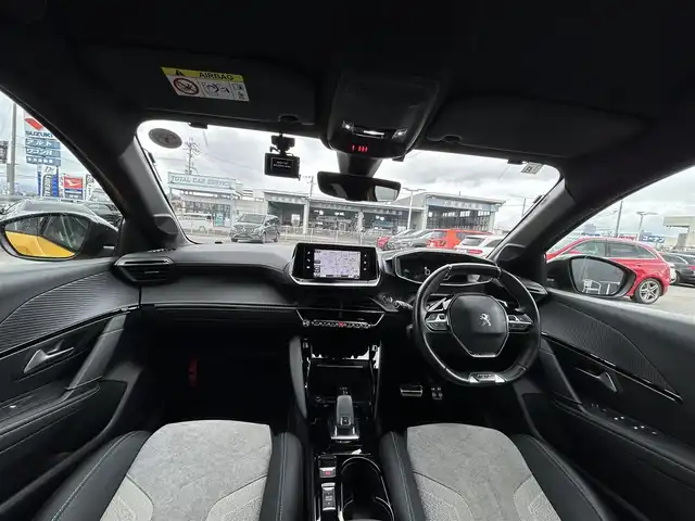 プジョー ２０８ GT ライン 滋賀県 2020(令2)年 4.2万km 黄 LEDヘッドライト/ハーフレザーシート/パドルシフト/純正ナビ/ドライブレコーダー/バックカメラ/EＴＣ/ＡＣＣ/オートライト/プッシュスタート