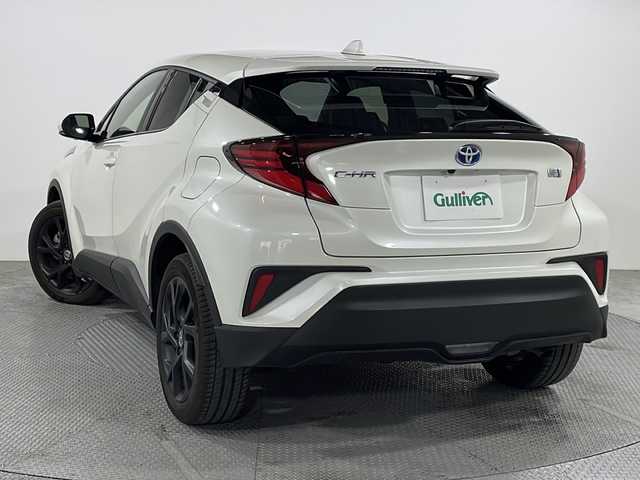 トヨタ Ｃ－ＨＲ G モード ネロセーフティプラスⅡ 広島県 2021(令3)年 1.4万km ホワイトパールクリスタルシャイン 純正8型ディスプレイオーディオ/・Bluetooth/・スマートフォン連携/パノラミックビューモニター/セーフティセンス/ブラインドスポットモニター/シートヒーター/コーナーセンサー/ETC/ドラレコ/ハーフレザーシート/LEDヘッドライト