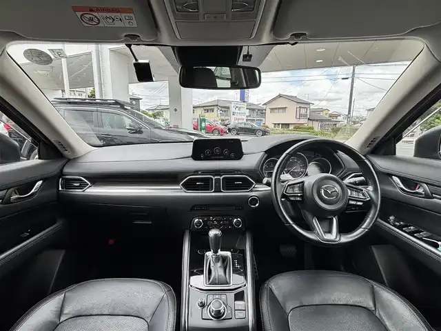 マツダ ＣＸ－５ XD Lパッケージ 熊本県 2017(平29)年 9.5万km ソウルレッドクリスタルM メーカーナビ/【フルセグTV/Bluetooth/CD/DVD/USB】/バックモニター/サイドモニター（左側）/レーダークルーズコントロール/衝突軽減防止装置/ブラインドスポットモニター/レーンキープアシスト/ヘッドアップディスプレイ/ブレーキホールド/パワーバックドア/パワーシート（D席N席）/シートヒーター/ステアリングヒーター/ステアリングスイッチ/社外ドラレコ/ETC/オートライトLED/オートマチックハイビーム/純正19インチアルミホイール/革巻きステアリング/本革シート/純正フロアマット/プッシュスタート/スマートキー/TCF/盗難防止装置/保証書/取扱説明書/スペアキー