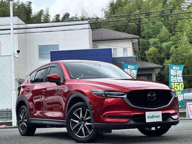 マツダ ＣＸ－５ XD Lパッケージ 熊本県 2017(平29)年 9.5万km ソウルレッドクリスタルM メーカーナビ/【フルセグTV/Bluetooth/CD/DVD/USB】/バックモニター/サイドモニター（左側）/レーダークルーズコントロール/衝突軽減防止装置/ブラインドスポットモニター/レーンキープアシスト/ヘッドアップディスプレイ/ブレーキホールド/パワーバックドア/パワーシート（D席N席）/シートヒーター/ステアリングヒーター/ステアリングスイッチ/社外ドラレコ/ETC/オートライトLED/オートマチックハイビーム/純正19インチアルミホイール/革巻きステアリング/本革シート/純正フロアマット/プッシュスタート/スマートキー/TCF/盗難防止装置/保証書/取扱説明書/スペアキー