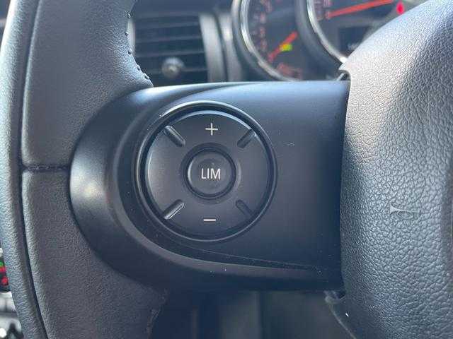 ＭＩＮＩ ミニ クーパー D 埼玉県 2018(平30)年 4.3万km ムーンウォークグレーメタリック １オーナー/純正HDDナビ/(Bluetooth/USB)/バックカメラ/コンフォートアクセス/インテリジェントセーフティ/クリアランスソナー/純正１５インチアルミホイール/パークアシスト/ＥＴＣ/ＬＥＤヘッドライト