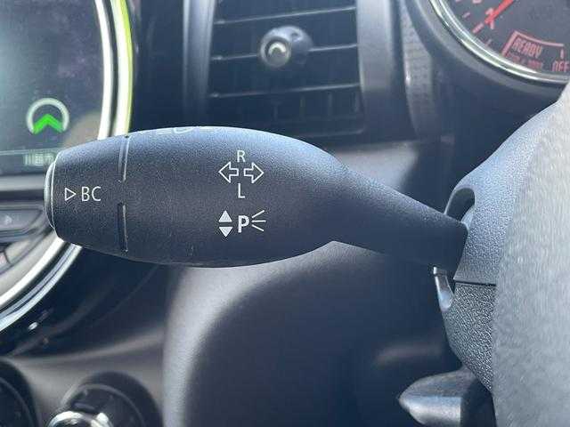 ＭＩＮＩ ミニ クーパー D 埼玉県 2018(平30)年 4.3万km ムーンウォークグレーメタリック １オーナー/純正HDDナビ/(Bluetooth/USB)/バックカメラ/コンフォートアクセス/インテリジェントセーフティ/クリアランスソナー/純正１５インチアルミホイール/パークアシスト/ＥＴＣ/ＬＥＤヘッドライト