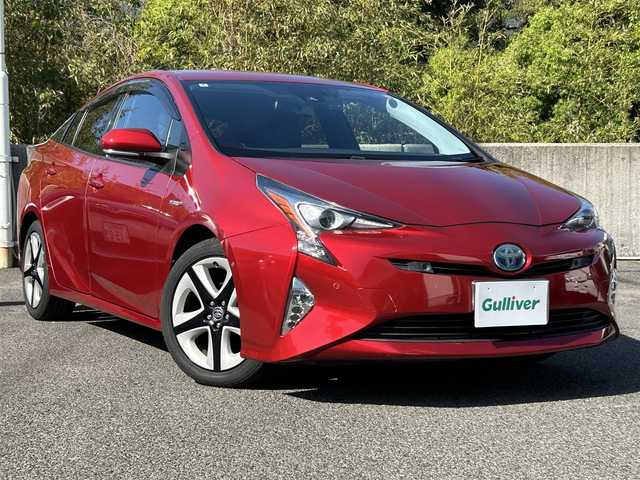 トヨタ プリウス A ツーリングセレクション 長崎県 2016(平28)年 10.7万km エモーショナルレッド 純正SDナビ(FM/AM/SD/TV/Bluetooth)/ビルトインETC/前後ドラレコ/シートヒーター/純正１７AW/純正フロアマット/ドアバイザー/プッシュスタート/スマートキー/HUD(ヘッドアップディスプレイ)/レーンキープアシスト/横滑り防止装置/衝突被害軽減システム/SDナビ取り扱い説明書