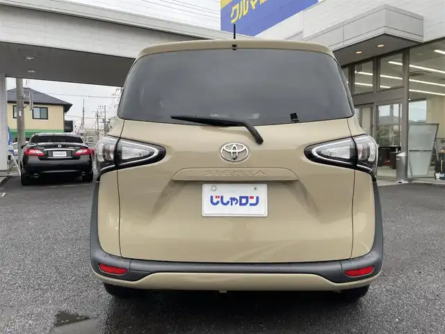 トヨタ シエンタ ファンベースG 埼玉県 2019(令1)年 11.7万km ベージュ (株)IDOMが運営する【じしゃロン鳩ヶ谷店】の自社ローン専用車両になりますこちらは現金またはオートローンご利用時の価格です。自社ローンご希望の方は別途その旨お申付け下さい/純正ＳＤナビ　/ＣＤ／ＤＶＤ／ＳＤ再生　/ＡＵＸ／Ｂｌｕｅｔｏｏｔｈ接続　/ＥＴＣ　/両側パワースライドドア　/横滑り防止装置　/衝突軽減ブレーキ　/オートエアコン　/スマートキー