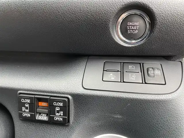 トヨタ シエンタ ファンベースG 埼玉県 2019(令1)年 11.7万km ベージュ (株)IDOMが運営する【じしゃロン鳩ヶ谷店】の自社ローン専用車両になりますこちらは現金またはオートローンご利用時の価格です。自社ローンご希望の方は別途その旨お申付け下さい/純正ＳＤナビ　/ＣＤ／ＤＶＤ／ＳＤ再生　/ＡＵＸ／Ｂｌｕｅｔｏｏｔｈ接続　/ＥＴＣ　/両側パワースライドドア　/横滑り防止装置　/衝突軽減ブレーキ　/オートエアコン　/スマートキー