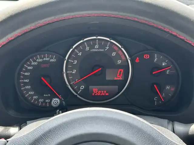 スバル ＢＲＺ tS GTパッケージ 愛媛県 2013(平25)年 2.6万km WRブルーマイカ 禁煙車/登録時走行距離：25832km/ディーラーオプション純正7インチナビ(反応不良)/CD/DVD/フルセグTV/Bluetooth/バックカメラ/ETC/横滑り防止装置/HIDヘッドライト/フォグランプ/オートライト/ハーフレザーシート/エンジンスタートボタン/スマートキー/純正フロアマット/純正18インチアルミホイール/純正エアロ