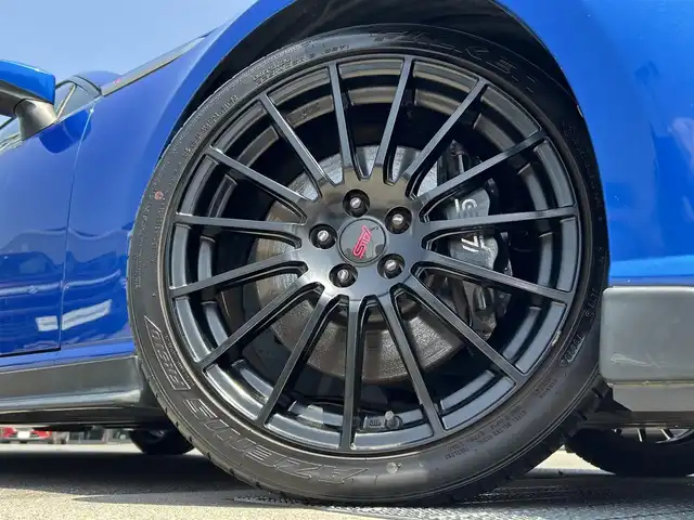 スバル ＢＲＺ tS GTパッケージ 愛媛県 2013(平25)年 2.6万km WRブルーマイカ 禁煙車/登録時走行距離：25832km/ディーラーオプション純正7インチナビ(反応不良)/CD/DVD/フルセグTV/Bluetooth/バックカメラ/ETC/横滑り防止装置/HIDヘッドライト/フォグランプ/オートライト/ハーフレザーシート/エンジンスタートボタン/スマートキー/純正フロアマット/純正18インチアルミホイール/純正エアロ