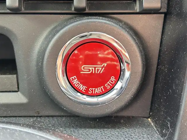 スバル ＢＲＺ tS GTパッケージ 愛媛県 2013(平25)年 2.6万km WRブルーマイカ 禁煙車/登録時走行距離：25832km/ディーラーオプション純正7インチナビ(反応不良)/CD/DVD/フルセグTV/Bluetooth/バックカメラ/ETC/横滑り防止装置/HIDヘッドライト/フォグランプ/オートライト/ハーフレザーシート/エンジンスタートボタン/スマートキー/純正フロアマット/純正18インチアルミホイール/純正エアロ