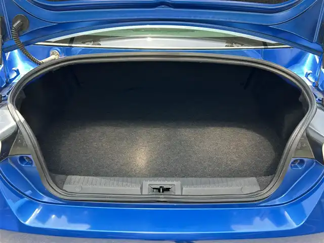 スバル ＢＲＺ tS GTパッケージ 愛媛県 2013(平25)年 2.6万km WRブルーマイカ 禁煙車/登録時走行距離：25832km/ディーラーオプション純正7インチナビ(反応不良)/CD/DVD/フルセグTV/Bluetooth/バックカメラ/ETC/横滑り防止装置/HIDヘッドライト/フォグランプ/オートライト/ハーフレザーシート/エンジンスタートボタン/スマートキー/純正フロアマット/純正18インチアルミホイール/純正エアロ