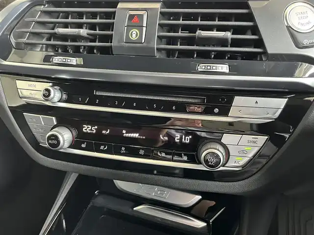 ＢＭＷ Ｘ３ xDrive20d Mスポーツ 山形県 2019(平31)年 4.1万km サファイアブラックP ハイラインパッケージ/4WD/純正ナビ/・CD/DVD/Bluetooth/・USB/フルセグTV/インテリジェントセーフティ/・歩行者・車線変更(ステアサポート)/・車線逸脱(ステアサポート)/社外前後ドライブレコーダー /コードレスチャージ/アダプティブクルーズコントロール/レーンキープアシスト/ブラインドスポットモニター/アダプティブライト/・ハイビームアシスト/純正LEDヘッドライト/・オートライト/コンフォートアシスト/車線維持ステアアシスト/パークアシスト/ブラックレザーシート/シートヒーターALL/パワーシートD/N/パーク・ディスタンス・コントロール