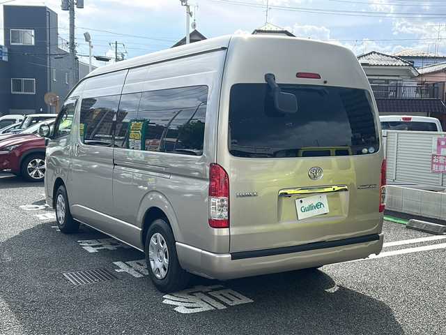 トヨタ ハイエース グランドキャビン 東京都 2011(平23)年 17.9万km ゴールドM 純正HDDナビ/　(NHZA-W61G)/CD/DVD/BT/フルセグテレビ/バックカメラ/片側パワースライドドア/ETC/AC100Vコンセント/シートカバー