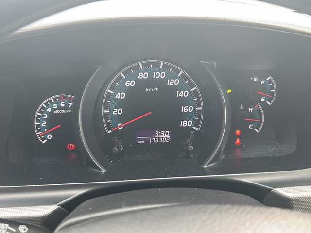 トヨタ ハイエース グランドキャビン 東京都 2011(平23)年 17.9万km ゴールドM 純正HDDナビ/　(NHZA-W61G)/CD/DVD/BT/フルセグテレビ/バックカメラ/片側パワースライドドア/ETC/AC100Vコンセント/シートカバー
