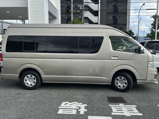 トヨタ ハイエース グランドキャビン 東京都 2011(平23)年 17.9万km ゴールドM 純正HDDナビ/　(NHZA-W61G)/CD/DVD/BT/フルセグテレビ/バックカメラ/片側パワースライドドア/ETC/AC100Vコンセント/シートカバー