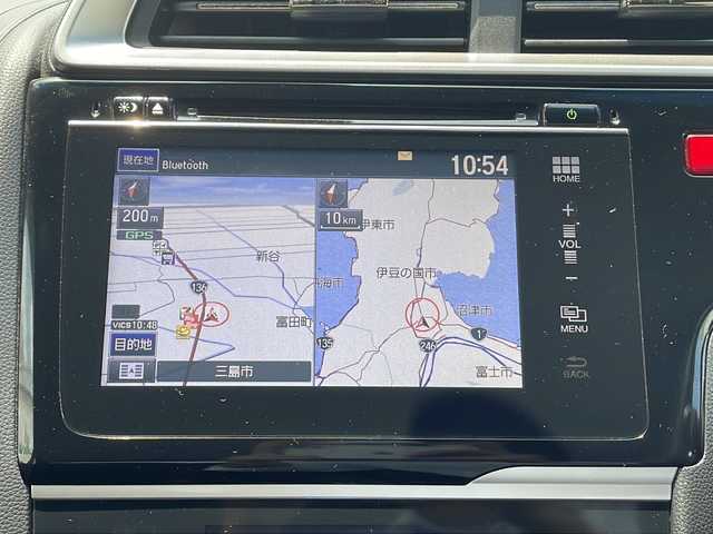 ホンダ フィット ハイブリット Sパッケージ 静岡県 2014(平26)年 4.3万km ティンテッドシルバーM ワンオーナー/プッシュスタート/スマートキー/純正ナビ/　フルセグTV/BTオーディオ/DVD/バックカメラ /クルーズコントロール/純正16インチAW/パドルシフト/オートライト/LEDヘッドライト/カーテンエアバック