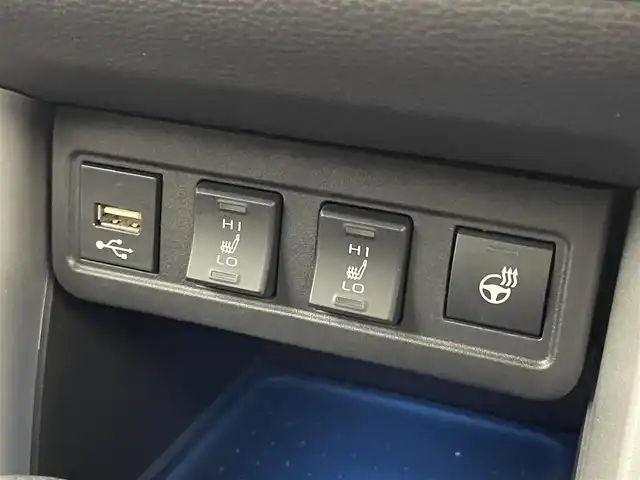 トヨタ カローラ クロス ハイブリッド Z 埼玉県 2022(令4)年 2.2万km アティチュードブラックマイカ モデリスタエアロ　純正９インチディスプレイオーディオ　パノラミックビューモニター　ＢＳＭ　セーフティセンス　レーダークルーズコントロール　ビルトインＥＴＣ　ステアリングヒーター　ＬＥＤヘッドライト
