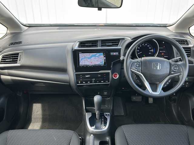 ホンダ フィット 13G FパックコンフォートED 三重県 2019(令1)年 9.9万km ミッドナイトブルービームM 純正ナビ /バックカメラ /ビルトインETC /前席シートヒーター /USB給電 /クルーズコントロール /レーンキープアシスト /LEDヘッドライト /オートライト /ステアリングスイッチ /純正フロアマット /電動格納ミラー/禁煙車