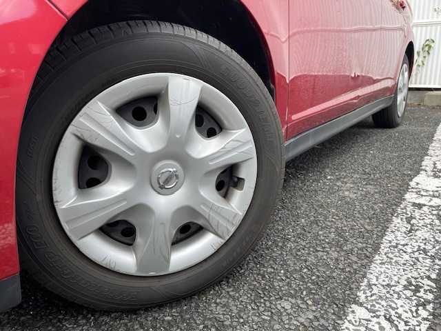 日産 ティーダ 15M SV +プラズマ 茨城県 2012(平24)年 3.4万km ルミナスレッド 車外カメラ（バック）/TV（ワンセグ）/ナビ/ETC/ドライブレコーダー/ABS/盗難防止」装置