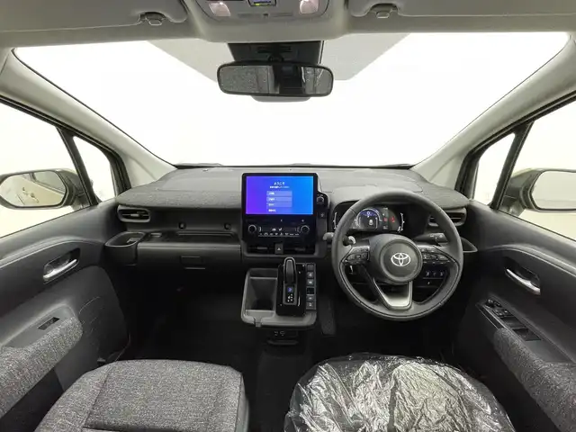 トヨタ シエンタ ハイブリッド Z 熊本県 2025(令7)年 0.1千km ベージュ 登録済未使用車/純正ディスプレイオーディオコネクトナビ（ＡｐｐｌＣａｒＰｌａｙ・ＡｎｄｒｏｉｄＡｕｔｏ・ＢＴ・フルセグ・ＵＳＢ）/純正前後ドライブレコーダー　/全周囲カメラ/ビルトインＥＴＣ２．０　/トヨタセーフティーセンス/・ブラインドスポットモニター/・レーダークルーズコントロール/・プリクラッシュセーフティ/・レーンキープアシスト/・レーンディパーチャーアラート/・リアクロストラフィックアラート/・駐車時支援パーキングサポートシステム/・プロアクティブドライビングアシスト/・ロードサインアシスト/横滑り防止/両側パワースライドドア　/前後クリアランスソナー/オートライト/オートマチックハイビーム/LEDヘッドライト/スマートキー/プッシュスタート/スペアキー1本/保証書/取扱説明書