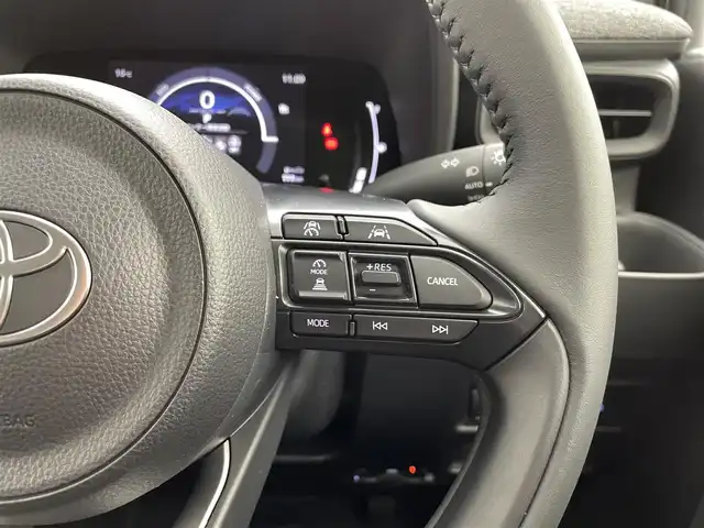 トヨタ シエンタ ハイブリッド Z 熊本県 2025(令7)年 0.1千km ベージュ 登録済未使用車/純正ディスプレイオーディオコネクトナビ（ＡｐｐｌＣａｒＰｌａｙ・ＡｎｄｒｏｉｄＡｕｔｏ・ＢＴ・フルセグ・ＵＳＢ）/純正前後ドライブレコーダー　/全周囲カメラ/ビルトインＥＴＣ２．０　/トヨタセーフティーセンス/・ブラインドスポットモニター/・レーダークルーズコントロール/・プリクラッシュセーフティ/・レーンキープアシスト/・レーンディパーチャーアラート/・リアクロストラフィックアラート/・駐車時支援パーキングサポートシステム/・プロアクティブドライビングアシスト/・ロードサインアシスト/横滑り防止/両側パワースライドドア　/前後クリアランスソナー/オートライト/オートマチックハイビーム/LEDヘッドライト/スマートキー/プッシュスタート/スペアキー1本/保証書/取扱説明書