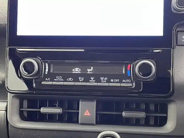 トヨタ シエンタ ハイブリッド Z 熊本県 2025(令7)年 0.1千km ベージュ 登録済未使用車/純正ディスプレイオーディオコネクトナビ（ＡｐｐｌＣａｒＰｌａｙ・ＡｎｄｒｏｉｄＡｕｔｏ・ＢＴ・フルセグ・ＵＳＢ）/純正前後ドライブレコーダー　/全周囲カメラ/ビルトインＥＴＣ２．０　/トヨタセーフティーセンス/・ブラインドスポットモニター/・レーダークルーズコントロール/・プリクラッシュセーフティ/・レーンキープアシスト/・レーンディパーチャーアラート/・リアクロストラフィックアラート/・駐車時支援パーキングサポートシステム/・プロアクティブドライビングアシスト/・ロードサインアシスト/横滑り防止/両側パワースライドドア　/前後クリアランスソナー/オートライト/オートマチックハイビーム/LEDヘッドライト/スマートキー/プッシュスタート/スペアキー1本/保証書/取扱説明書