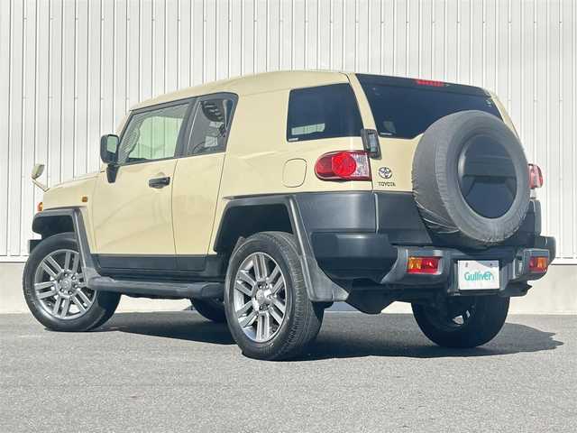 トヨタ ＦＪクルーザー ファイナルエディション 群馬県 2018(平30)年 4.6万km ベージュ ワンオーナー/純正SDナビ/（CD/DVD/SD/Bluetooth/MSV）/フルセグテレビ/バックカメラ/クルーズコントロール/専用ボディ色ベージュ（4U0）/ブラック枠ブラックメッシュフロントグリル/ブラックフロントバンパー/フロントフォグ/ブラックリアバンパー/ブラックドアミラー/ブラックアウトサイドハンドル/サイドステップ/純正20インチアルミホイール/ブラックホイールカバー付背面タイヤ/ベージュ加飾付ブラックセンターパネル/リモコンキー/保証書/取扱説明書