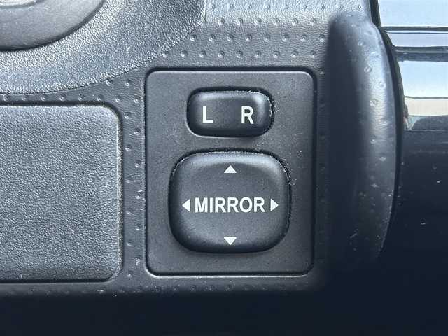 トヨタ ＦＪクルーザー ファイナルエディション 群馬県 2018(平30)年 4.6万km ベージュ ワンオーナー/純正SDナビ/（CD/DVD/SD/Bluetooth/MSV）/フルセグテレビ/バックカメラ/クルーズコントロール/専用ボディ色ベージュ（4U0）/ブラック枠ブラックメッシュフロントグリル/ブラックフロントバンパー/フロントフォグ/ブラックリアバンパー/ブラックドアミラー/ブラックアウトサイドハンドル/サイドステップ/純正20インチアルミホイール/ブラックホイールカバー付背面タイヤ/ベージュ加飾付ブラックセンターパネル/リモコンキー/保証書/取扱説明書