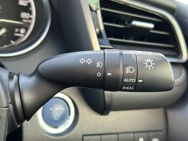 トヨタ カムリ WSレザーパッケージ 和歌山県 2021(令3)年 7万km アティチュードブラックマイカ/プラチナホワイトパールマイカ 純正ナビ/フルセグTV/Bluetooth/CD/DVD/USB/バックカメラ/ビルトインETC/前後ドライブレコーダー/トヨタセーフティセンス/BSM/レーダークルーズコントロール/レーンキープアシスト/クリアランスソナー/革巻きステアリング/ステアリングスイッチ/パドルシフト/レザーシート/前席パワーシート/前席シートヒーター/LEDヘッドライト/オートライト/オートハイビーム/純正18インチAW/ドアバイザー/純正フロアマット/プッシュスタート/スマートキー