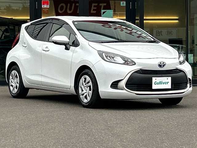 トヨタ アクア G 鹿児島県 2021(令3)年 6.4万km プラチナホワイトパールマイカ 純正ナビ/【フルセグTV/Bluetooth/Miracast】/バックカメラ/アドバンストパークシステム/USB/レーダークルーズコントロール/プリクラッシュセーフティー/LEDヘッドライト/アイドリングストップ/100V電源/スマートキー