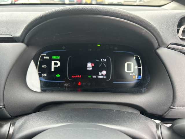 トヨタ アクア G 鹿児島県 2021(令3)年 6.4万km プラチナホワイトパールマイカ 純正ナビ/【フルセグTV/Bluetooth/Miracast】/バックカメラ/アドバンストパークシステム/USB/レーダークルーズコントロール/プリクラッシュセーフティー/LEDヘッドライト/アイドリングストップ/100V電源/スマートキー