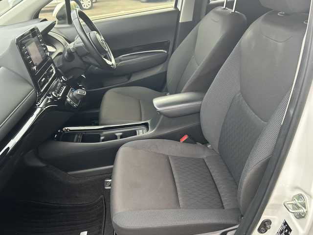 トヨタ アクア G 鹿児島県 2021(令3)年 6.4万km プラチナホワイトパールマイカ 純正ナビ/【フルセグTV/Bluetooth/Miracast】/バックカメラ/アドバンストパークシステム/USB/レーダークルーズコントロール/プリクラッシュセーフティー/LEDヘッドライト/アイドリングストップ/100V電源/スマートキー