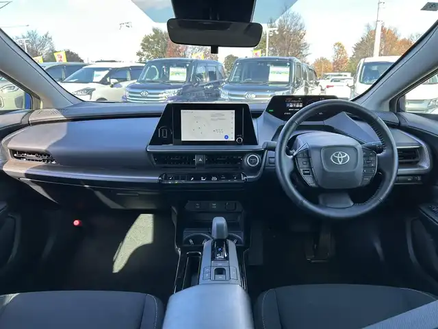トヨタ プリウス U 栃木県 2023(令5)年 4.2万km ダークブルー トヨタセーフティセンス/純正8インチディスプレイオーディオ/フルセグTV/Bluetooth/AppleCarPlay/MiraCast/パノラミックビューモニター/ビルトインETC2.0/上級ファブリックシート/シートヒーター/LEDヘッドライト/オートハイビーム/アクセサリーコンセント/クリアランスソナー/レーダークルーズコントロール/スマートキー/スペアキー/保証書/取説