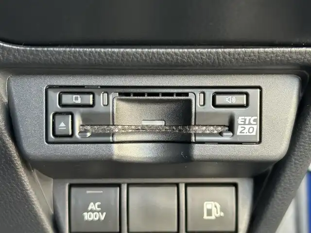 トヨタ プリウス U 栃木県 2023(令5)年 4.2万km ダークブルー トヨタセーフティセンス/純正8インチディスプレイオーディオ/フルセグTV/Bluetooth/AppleCarPlay/MiraCast/パノラミックビューモニター/ビルトインETC2.0/上級ファブリックシート/シートヒーター/LEDヘッドライト/オートハイビーム/アクセサリーコンセント/クリアランスソナー/レーダークルーズコントロール/スマートキー/スペアキー/保証書/取説