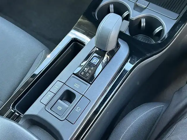 トヨタ プリウス U 栃木県 2023(令5)年 4.2万km ダークブルー トヨタセーフティセンス/純正8インチディスプレイオーディオ/フルセグTV/Bluetooth/AppleCarPlay/MiraCast/パノラミックビューモニター/ビルトインETC2.0/上級ファブリックシート/シートヒーター/LEDヘッドライト/オートハイビーム/アクセサリーコンセント/クリアランスソナー/レーダークルーズコントロール/スマートキー/スペアキー/保証書/取説