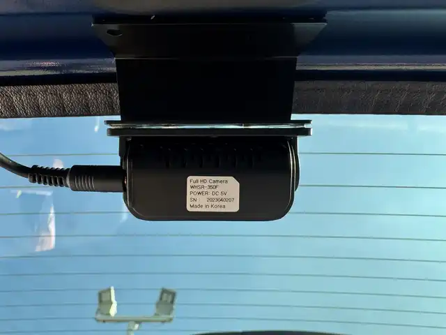 シトロエン シトロエン ベルランゴ シャイン ブルーHDi 三重県 2023(令5)年 0.4万km 青 agreベットキット/マルチパノラミックルーフ/純正ディスプレイオーディオ/全方位モニター/ドライブレコーダー前後/ルーフレール/ブラインドスポットモニター/クリアランスソナー /ETC/スマートキー×2/プッシュスタート/シートバックテーブル/純正16インチアルミホイール