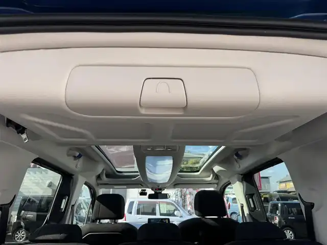 シトロエン シトロエン ベルランゴ シャイン ブルーHDi 三重県 2023(令5)年 0.4万km 青 agreベットキット/マルチパノラミックルーフ/純正ディスプレイオーディオ/全方位モニター/ドライブレコーダー前後/ルーフレール/ブラインドスポットモニター/クリアランスソナー /ETC/スマートキー×2/プッシュスタート/シートバックテーブル/純正16インチアルミホイール