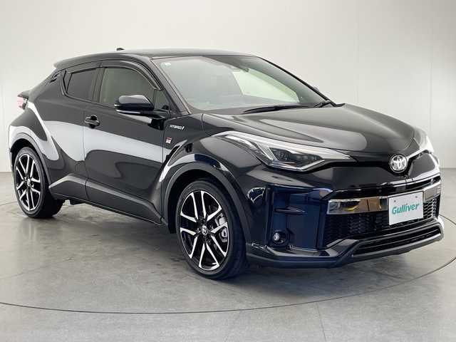 トヨタ Ｃ－ＨＲ S GRスポーツ 宮崎県 2019(令1)年 5万km ブラックマイカ 純正ディスプレイオーディオ/(AM/FM/Bluetooth/フルセグ/ナビ)/衝突軽減ブレーキ/クルーズコントロール/ブラインドスポットモニター　/車線逸脱警報/ドライブレコーダー/ステアリングスイッチ/プッシュスターター/ハーフレザーシート/シートヒーター/バックカメラ/オートハイビーム/LEDヘッドライト/フロアマット/サイドバイザー/ETC
