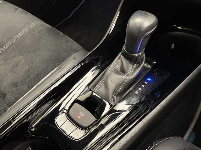 トヨタ Ｃ－ＨＲ S GRスポーツ 宮崎県 2019(令1)年 5万km ブラックマイカ 純正ディスプレイオーディオ/(AM/FM/Bluetooth/フルセグ/ナビ)/衝突軽減ブレーキ/クルーズコントロール/ブラインドスポットモニター　/車線逸脱警報/ドライブレコーダー/ステアリングスイッチ/プッシュスターター/ハーフレザーシート/シートヒーター/バックカメラ/オートハイビーム/LEDヘッドライト/フロアマット/サイドバイザー/ETC