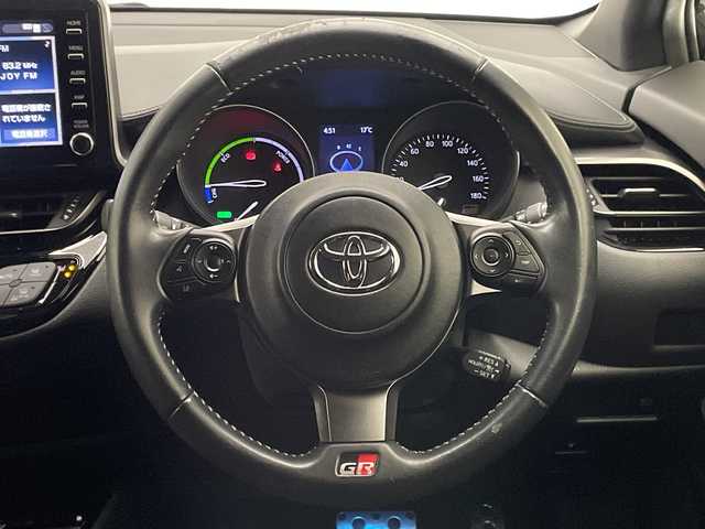 トヨタ Ｃ－ＨＲ S GRスポーツ 宮崎県 2019(令1)年 5万km ブラックマイカ 純正ディスプレイオーディオ/(AM/FM/Bluetooth/フルセグ/ナビ)/衝突軽減ブレーキ/クルーズコントロール/ブラインドスポットモニター　/車線逸脱警報/ドライブレコーダー/ステアリングスイッチ/プッシュスターター/ハーフレザーシート/シートヒーター/バックカメラ/オートハイビーム/LEDヘッドライト/フロアマット/サイドバイザー/ETC