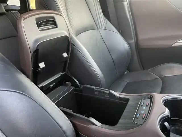 トヨタ ハリアー ハイブリッド Z レザーパッケージ 愛知県 2021(令3)年 7.3万km ホワイトパールクリスタルシャイン 純正11インチナビ/フルセグTV/アラウンドビューモニター/モデリスタエアロ・グリル/アダプティブクルーズコントロール/JBLサウンド/トヨタセーフティセンス/シートヒーター/エアシート/パワーシート/ステアリングヒーター/ETC2.0